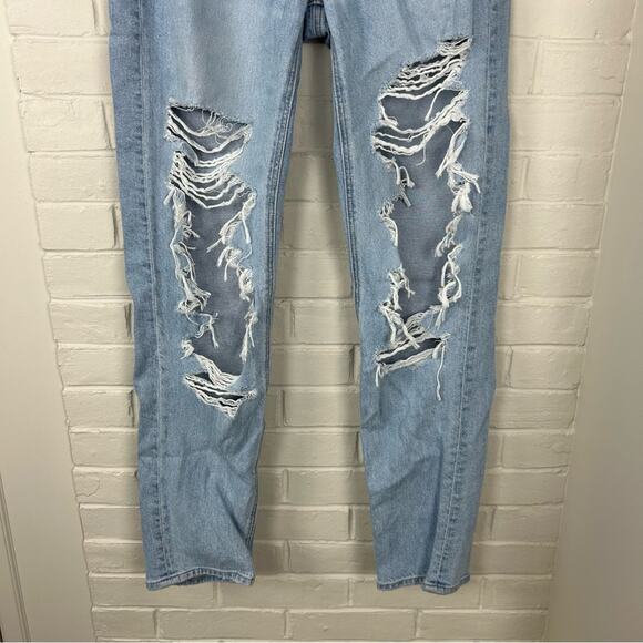 American Eagle Distressed Light Wash 90s Straight Leg Jeans Size 00 - Picture 6 of 13